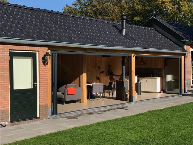 560970e32209741e50dbd0792012748c"