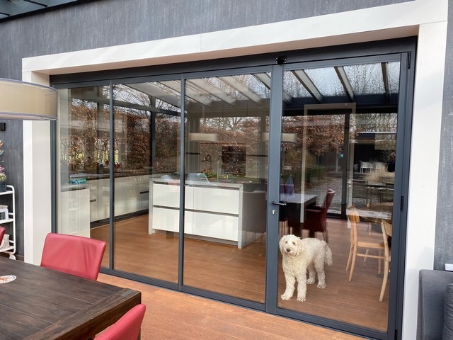 50b5cf94e3730a2c20a7f7d6be9f6241"