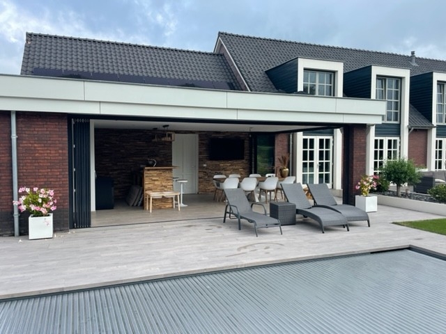 998c07bd2c7cabd04f35bf02eaa19da9"