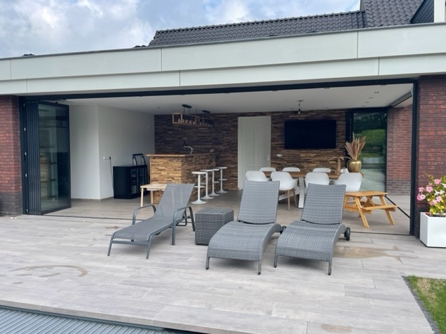 ca421611b62a9fc613c93a1a576836f9"