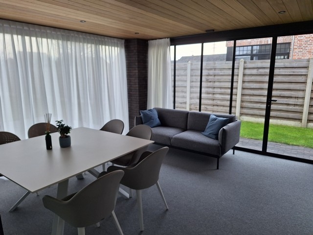 8ea95f6b28afb0237f349afa8703fe21"