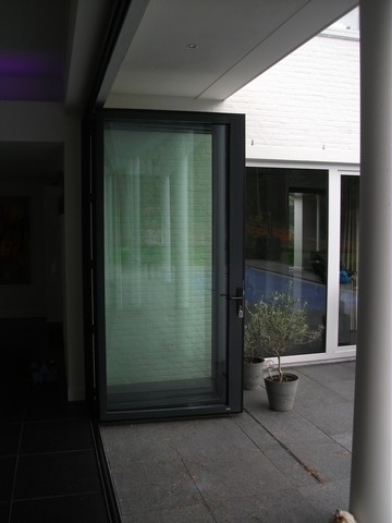 77661806e83e7ca660fc634b0489ec65"