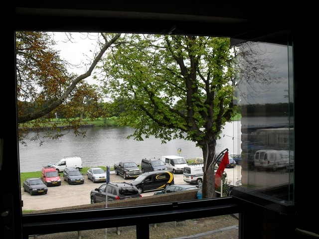 556980ee142a8f671e8e70dd14eea3d9"