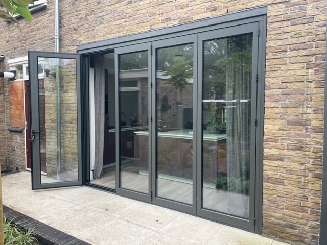 bb781621f90d3de222bfdad9bb43b40f"