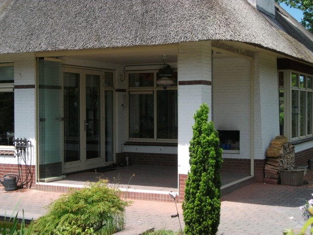 411ec042ec831de9839dc2a5859abedd"